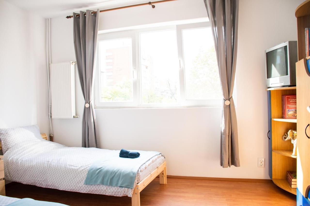 Family-Friendly Apartment Oradea Eksteriør billede